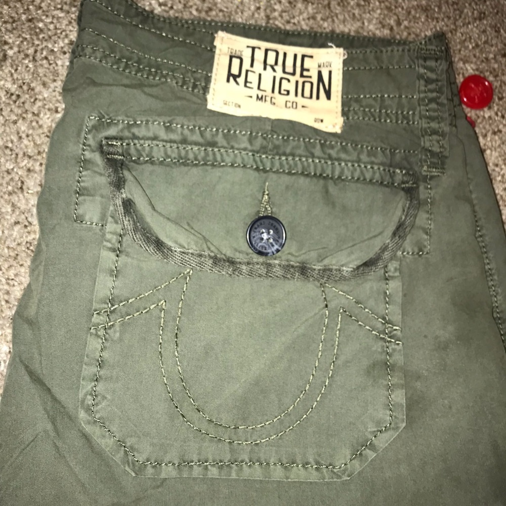 True Religion Cargo Shorts 28